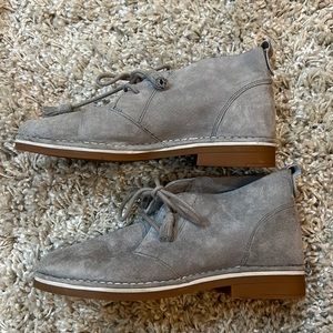 Hush puppies size 8.5